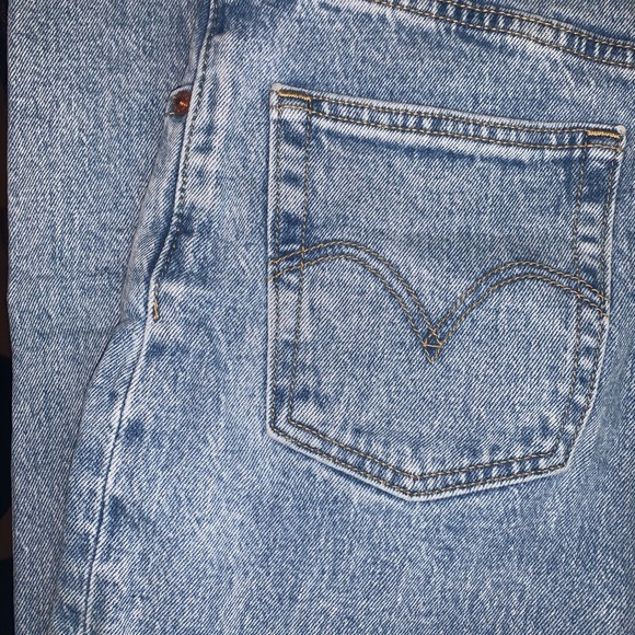 Levi’s Ribcage Straight Ankle Jeans - Picture 8 of 13